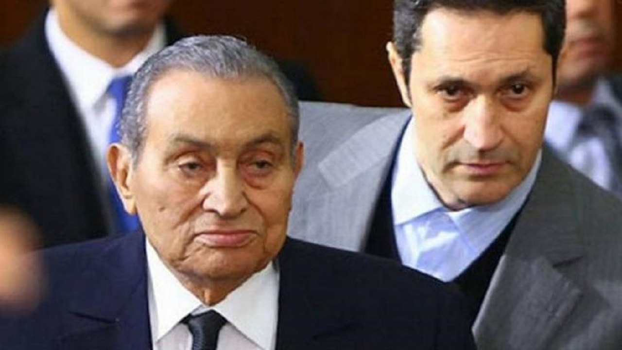 رفع التحفظ على أموال “مبارك” وأسرته