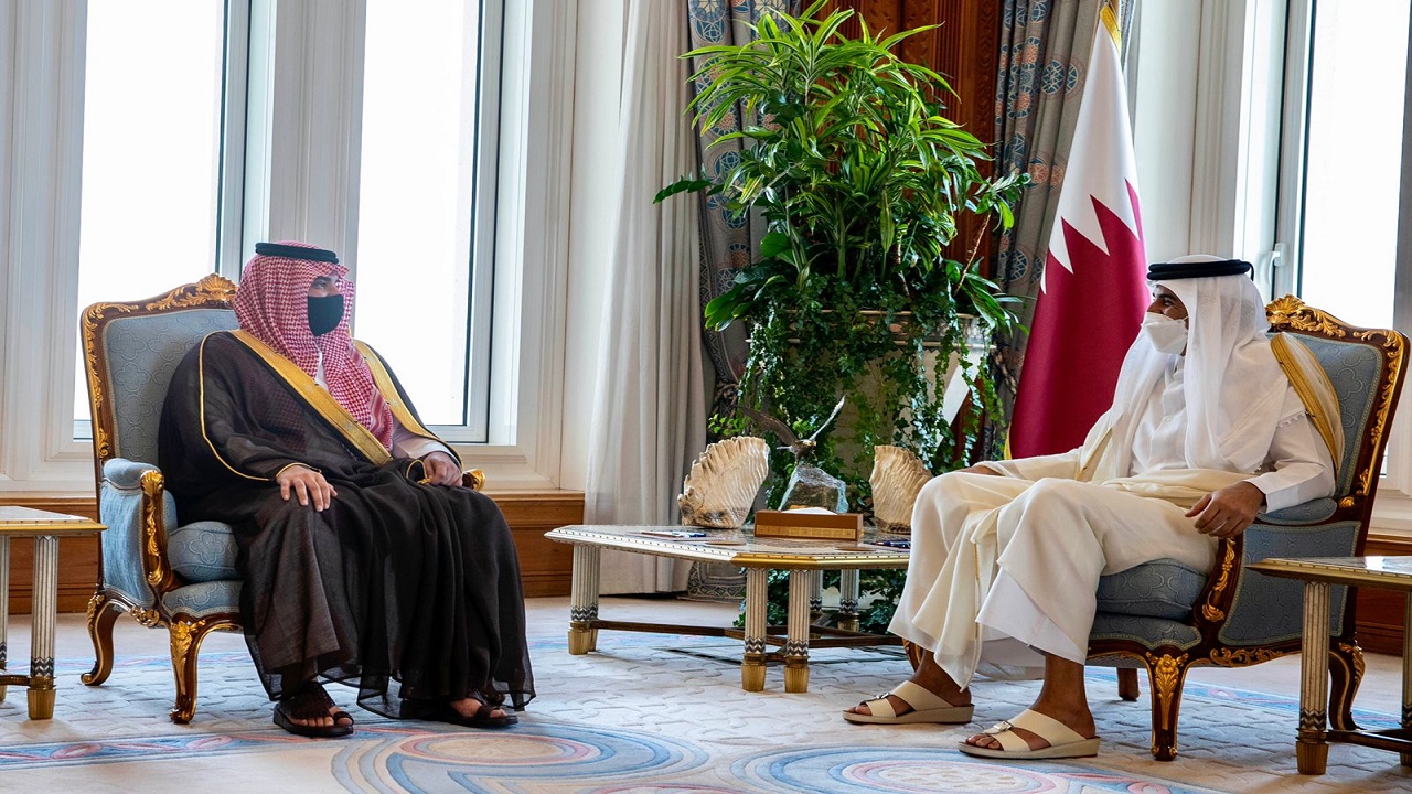 أمير قطر يستقبل سمو الأمير عبدالعزيز بن سعود بن نايف