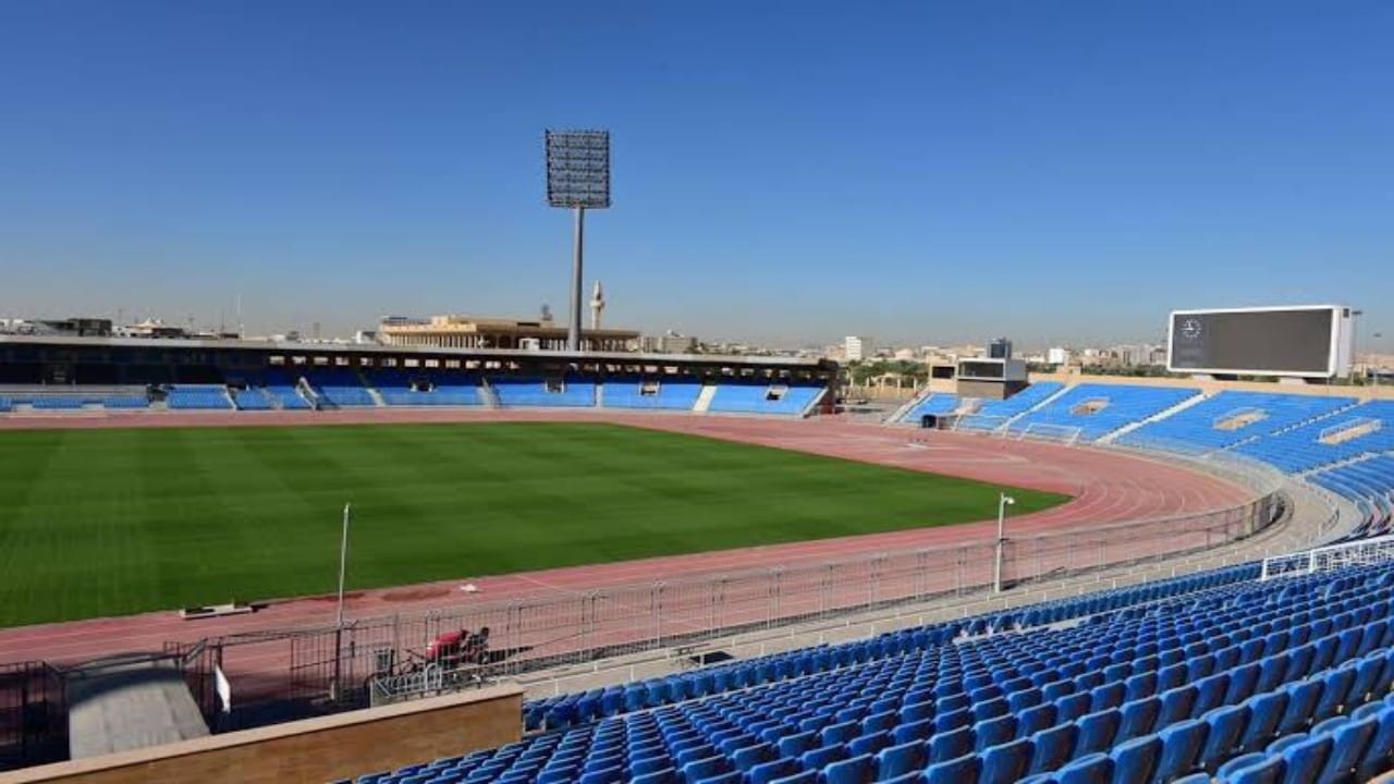 الهلال يطلب من اتحاد القدم خوض مباراة دوري الأبطال على ملعب &#8220;الملز&#8221;