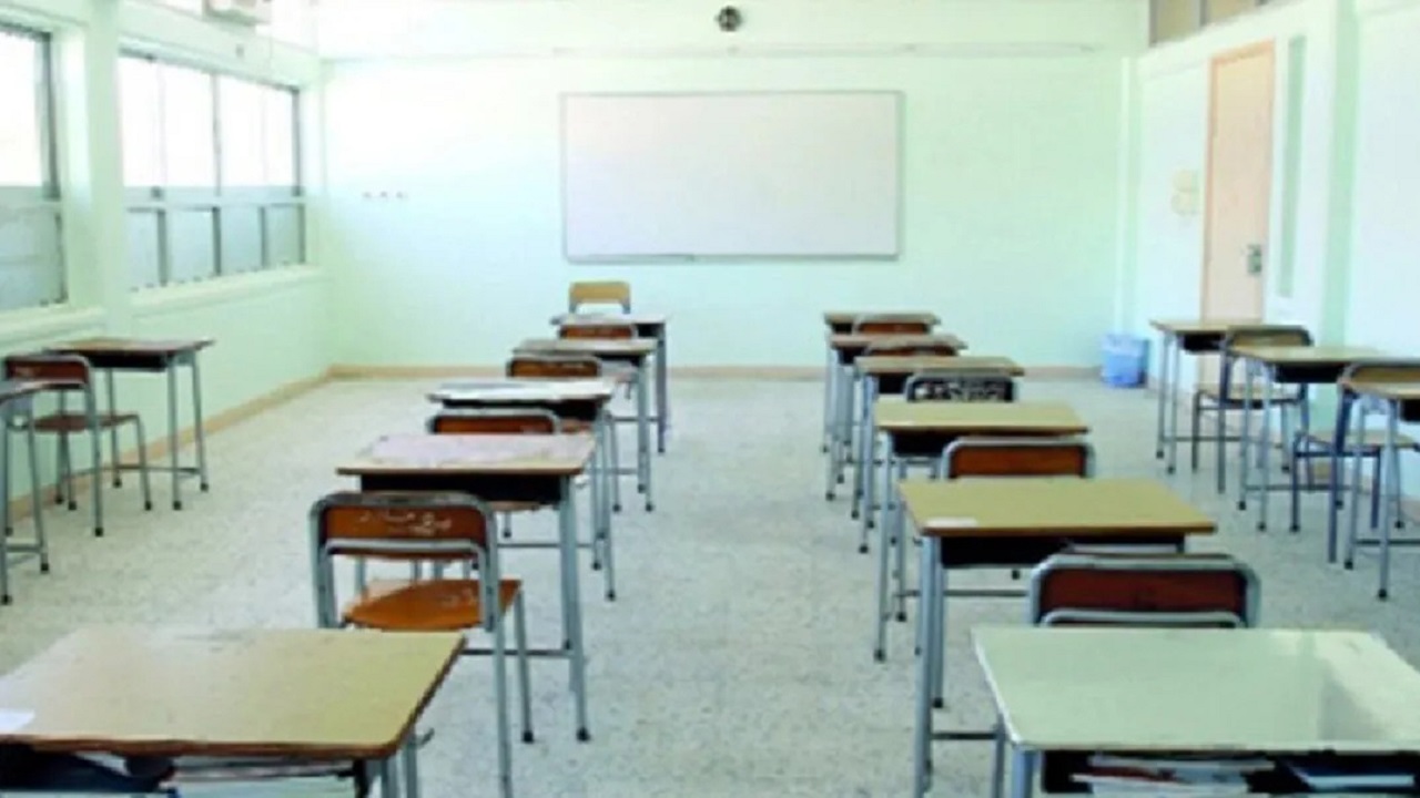 إعفاء 5 مدراء مدارس من مناصبهم لضعف الإجراءات الاحترازية