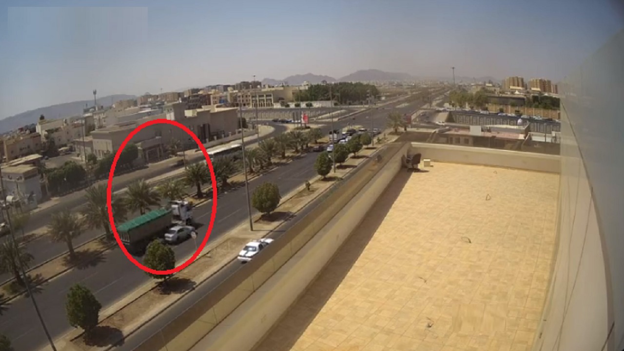 فيديو.. لحظة وقوع حادث المدينة المنورة الذي أسفر عن 4 وفيات