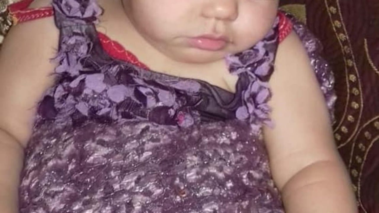 طفلة عمرها 4 سنوات تفقد حياتها بعد تلقيها حقنتين  على يد طبيب بيطري 