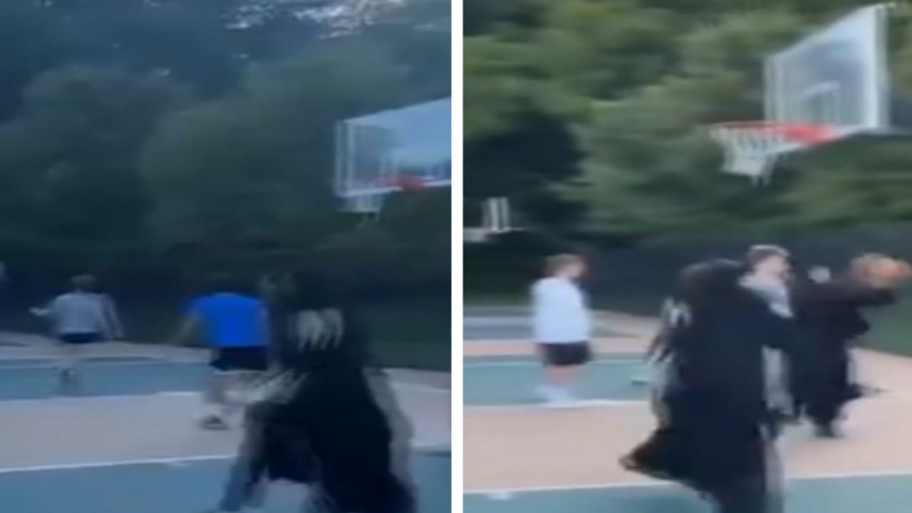 شاهد.. فتيات يلعبن كرة السلة بالعباءة والحجاب في أمريكا
