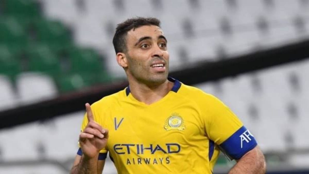 المغربي حمدالله يقدم اعتذاراً ورسالة للاعبي النصر