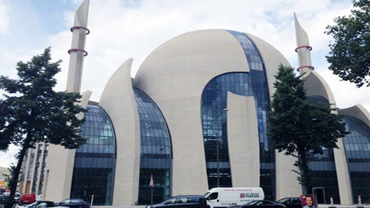 قرار جديد في ألمانيا بشأن رفع أذان الجمعة في المساجد