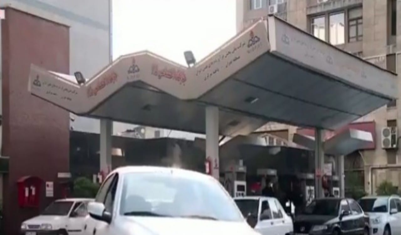 سر توقف معظم محطات الوقود في إيران “فيديو”