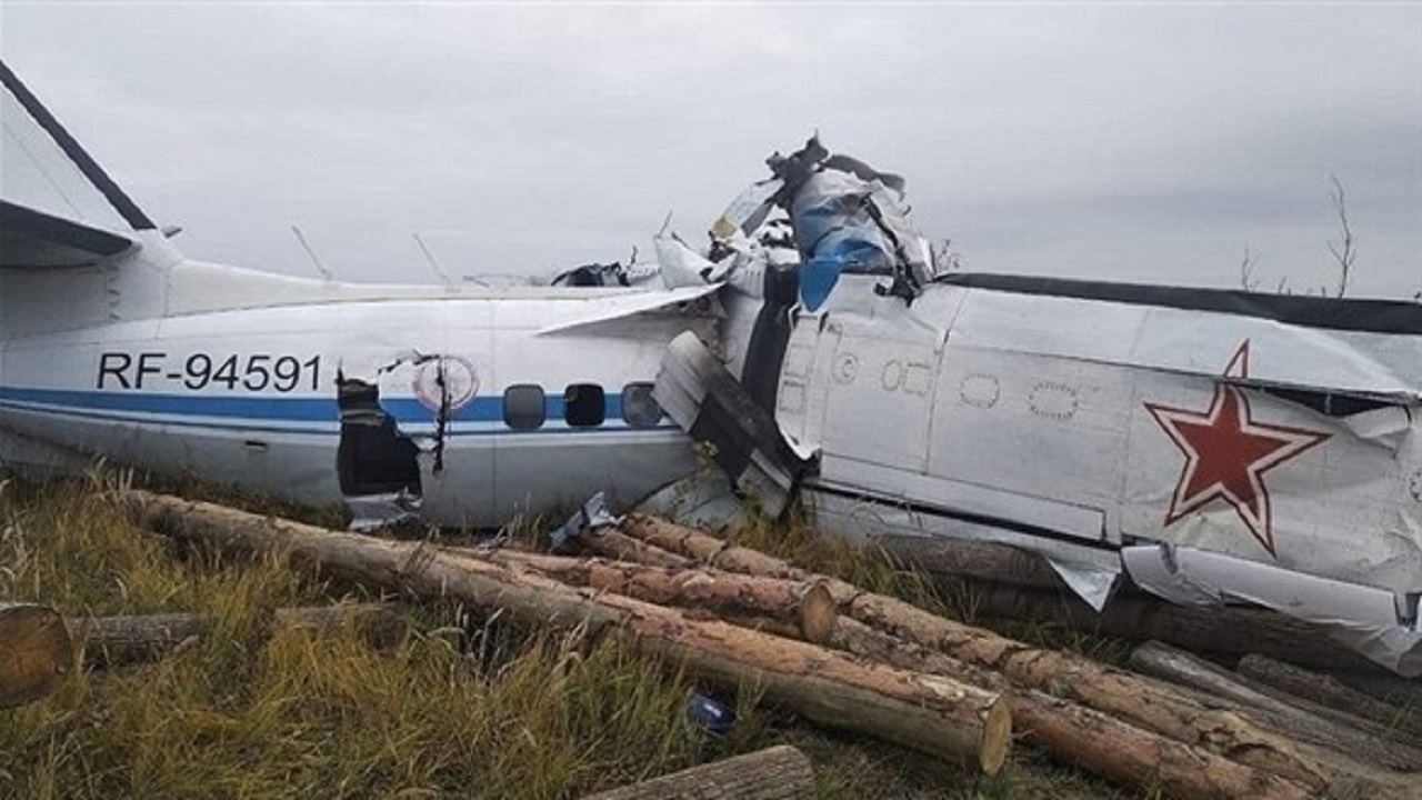 وفاة 19 شخص إثر سقوط طائرة في روسيا