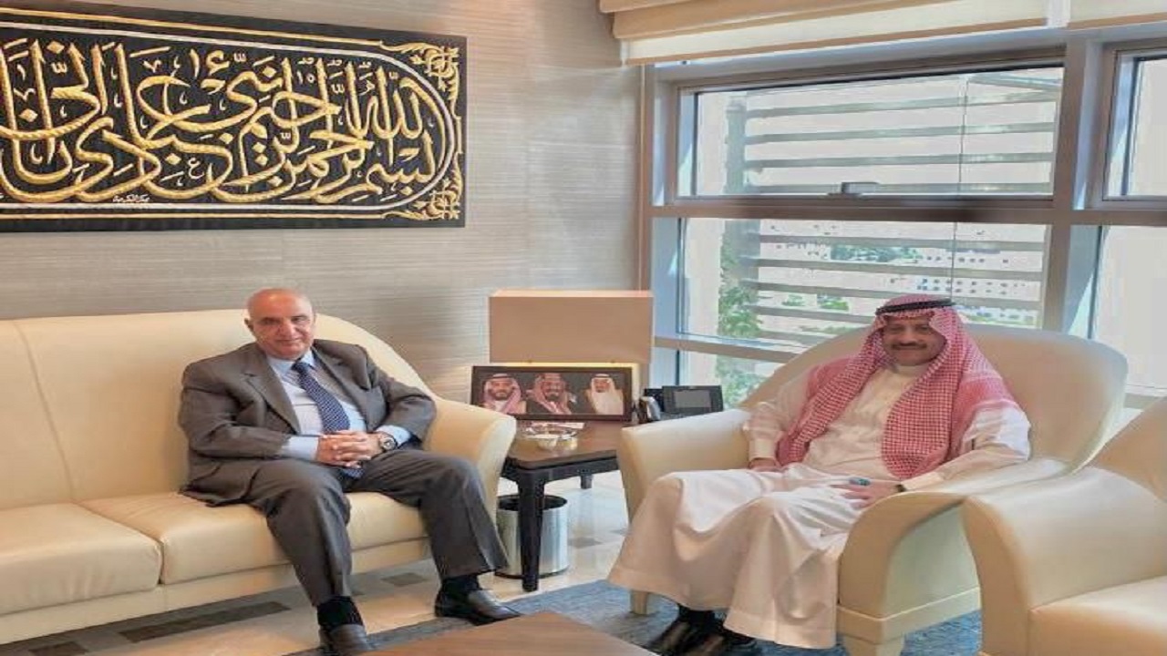 سفير المملكة لدى الاردن يلتقي رئيس لجنة الأخوة الأردنية السعودية في مجلس الأعيان الأردني