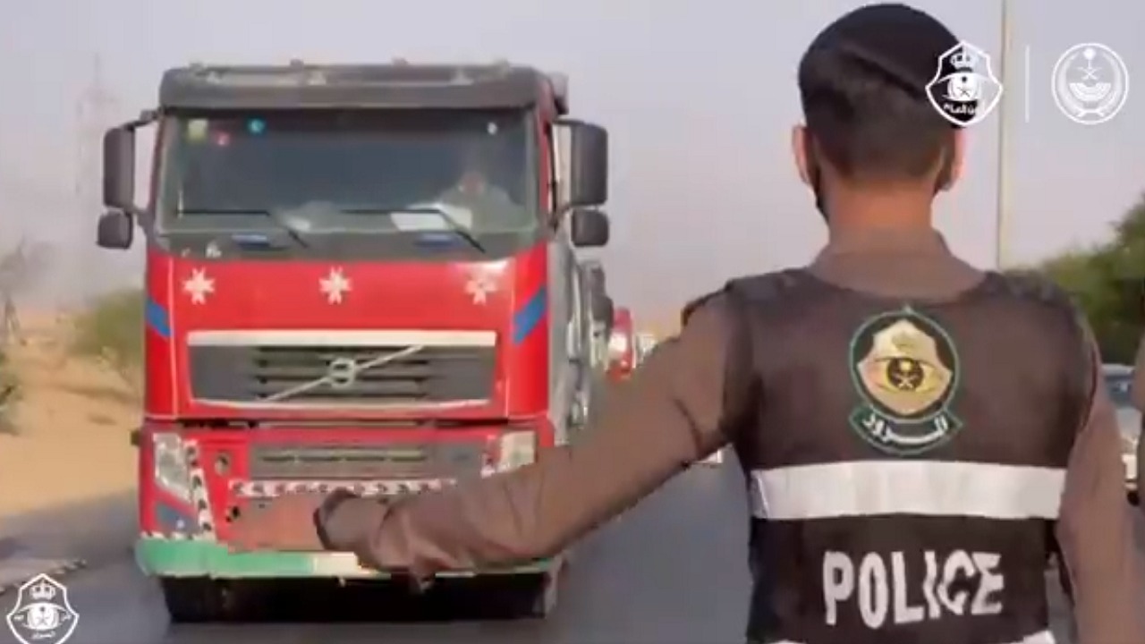 بالفيديو.. &#8220;المرور&#8221; يرصد عدة مخالفات ضد قائدي الشاحنات