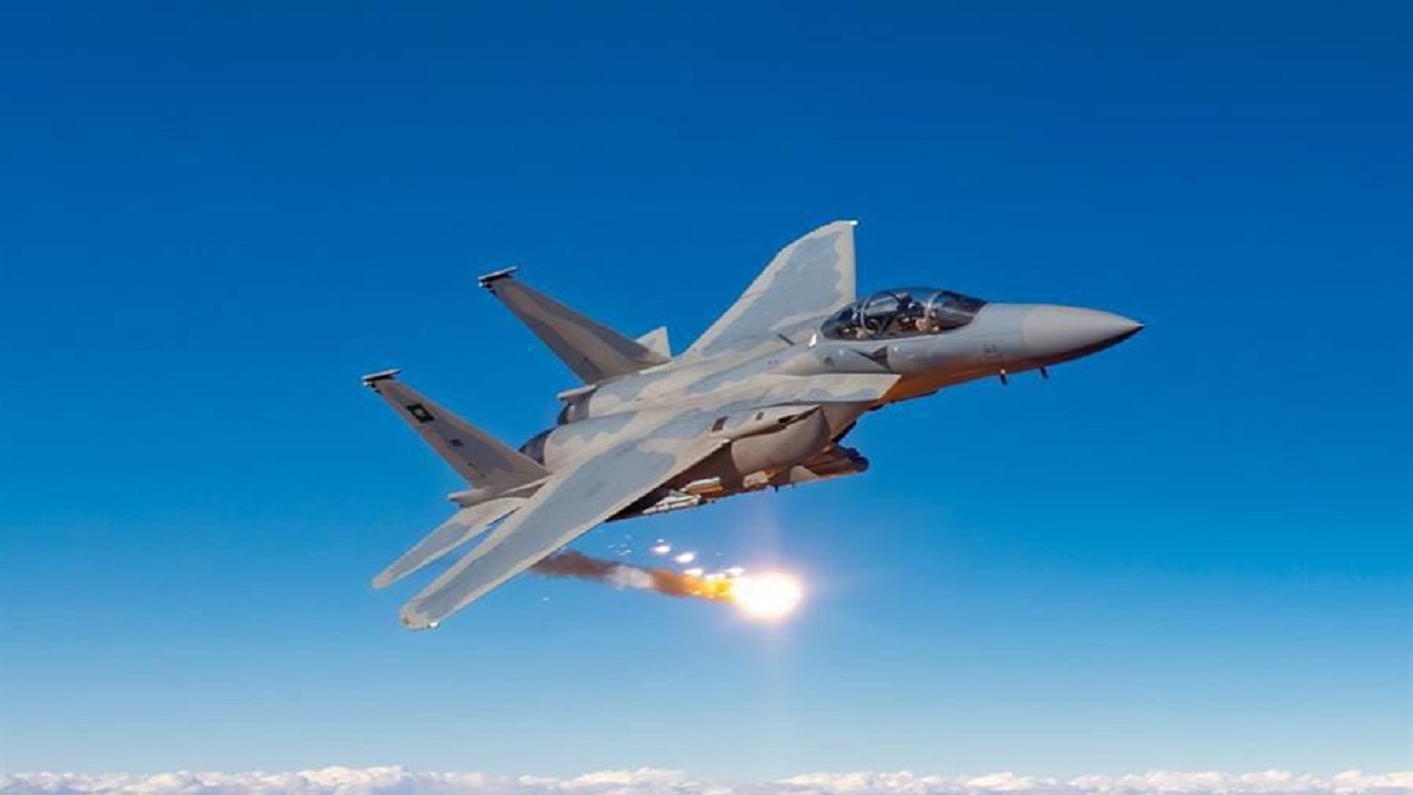 بالفيديو.. تدمير المقاتلة F-15SA لهدف سطحي في بحر العرب