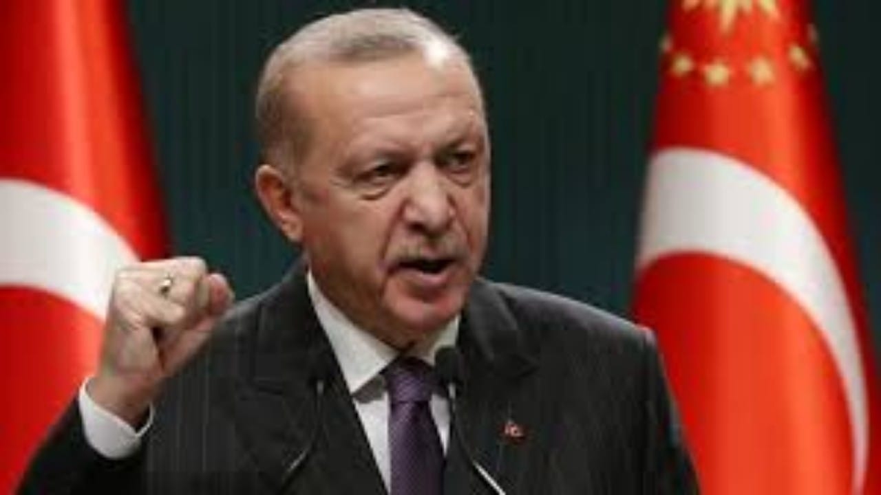 باباجان يسخر من قرار أردوغان:”توقفوا عن الإضرار بالبلد”