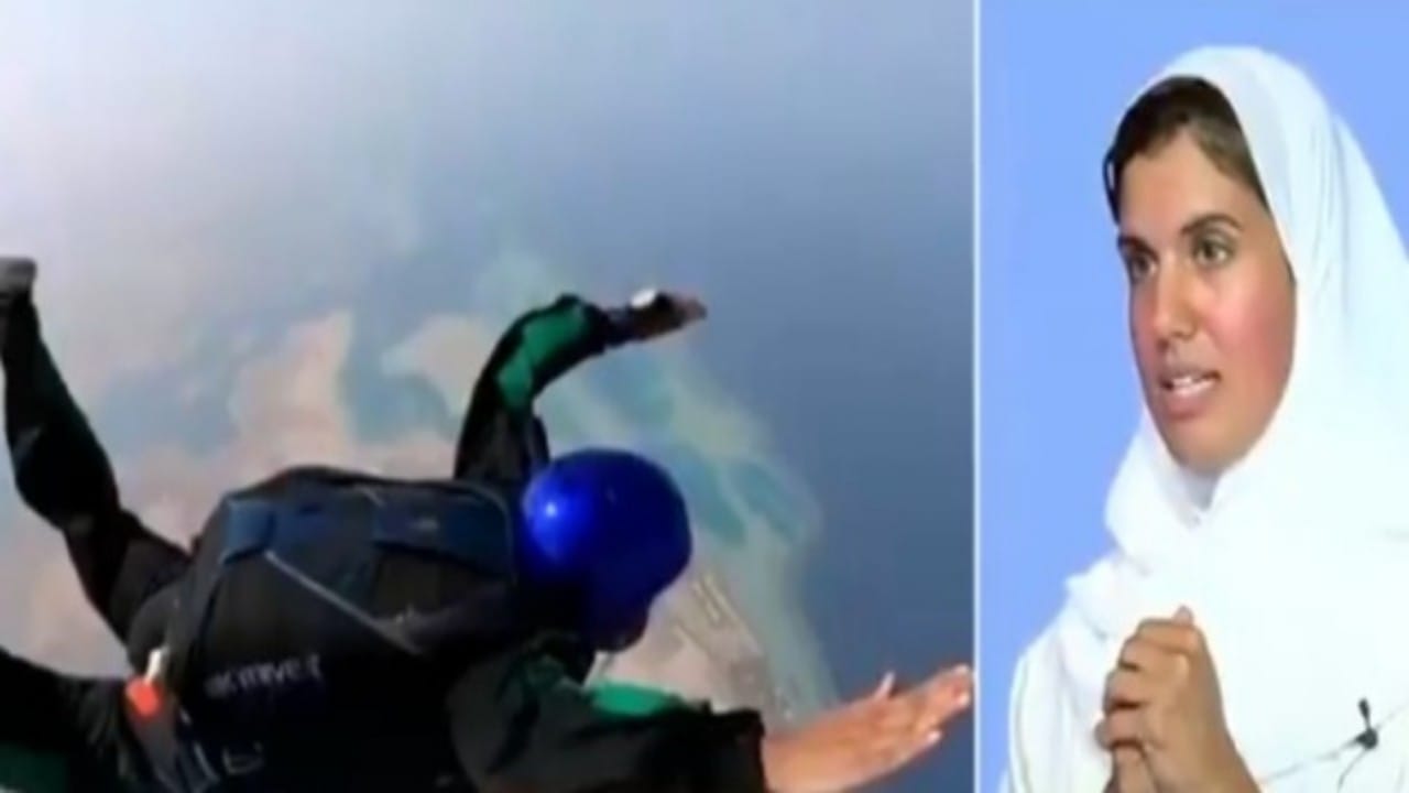 مواطنة تكشف عن تجربتها في القفز المظلي وتسلق الصخور &#8220;فيديو&#8221; 