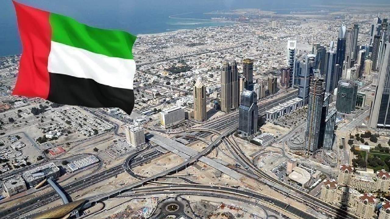 الإمارات تحدث بروتوكول سفر مواطنيها