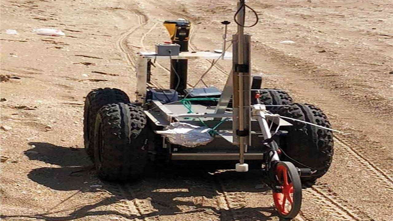روبوت ذكي يعمل على كشف الخلل في أنابيب النفط