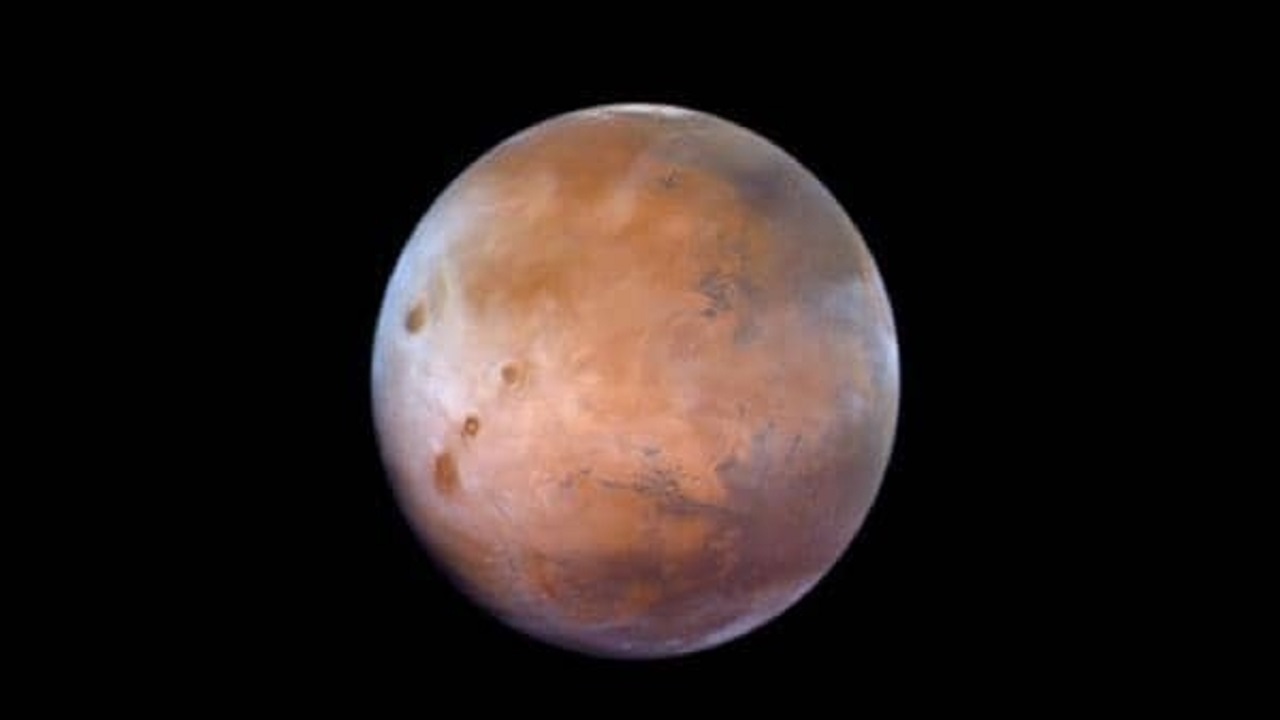 بالفيديو.. &#8220;مسبار الأمل&#8221; الإماراتي يلتقط مشاهد فريدة لكوكب المريخ خلال الربيع