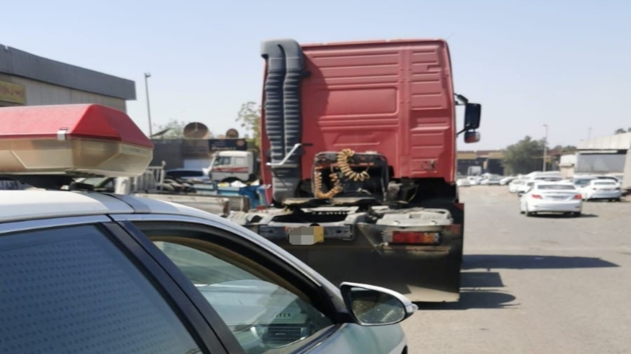 القبض على قائد شاحنة للقيادة بسرعة عالية في جدة