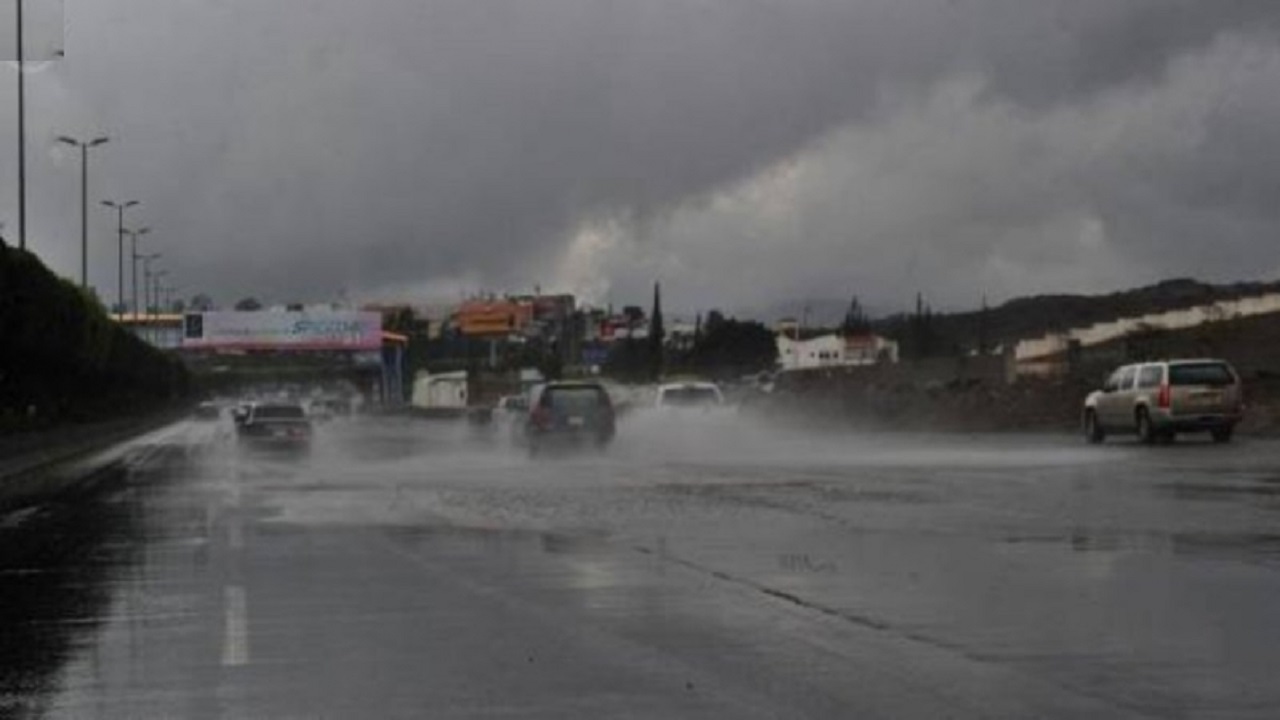 &#8220;الأرصاد&#8221;: أمطار غزيرة على منطقة عسير
