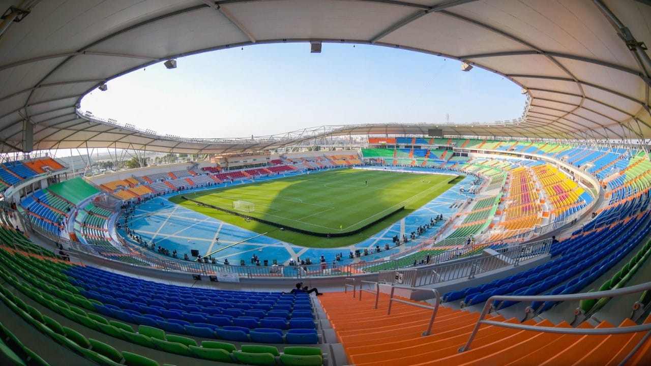 المسابقات تقرر تعديل الملعب في عددٍ من مباريات الأهلي