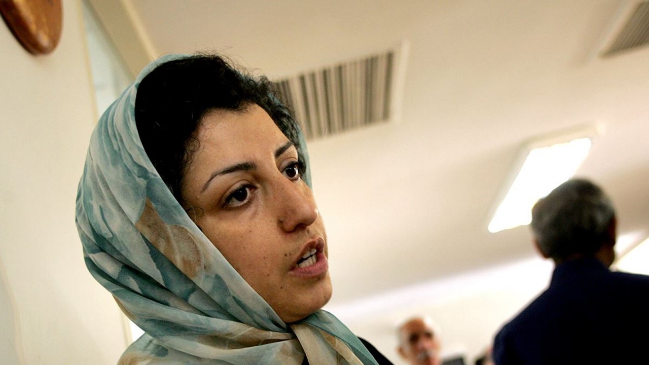 اعتقال إيرانية لزيارتها قبر أحد ضحايا احتجاجات البنزين