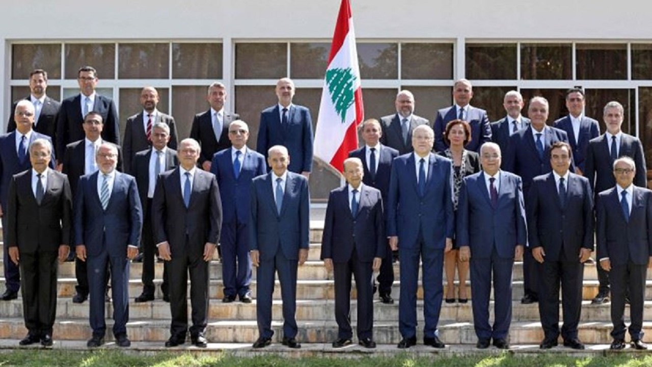 أزمة &#8220;قرداحي&#8221; تتسبب في استقالة وزراء من الحكومة اللبنانية