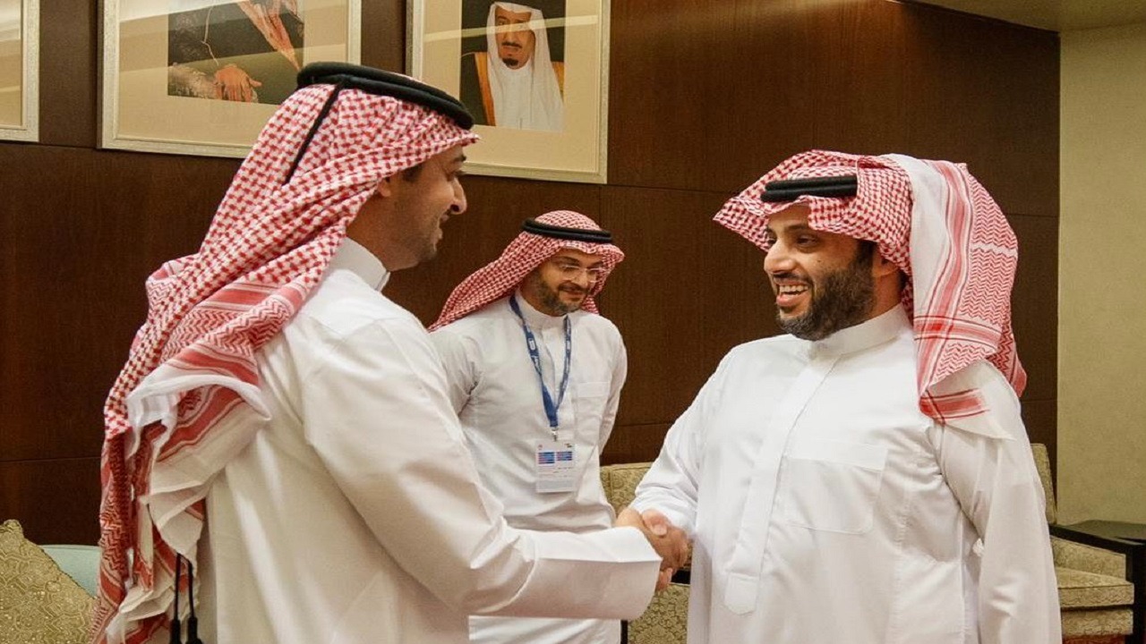 فيديو.. رئيس الترفيه يستقبل السفير القطري لدى المملكة