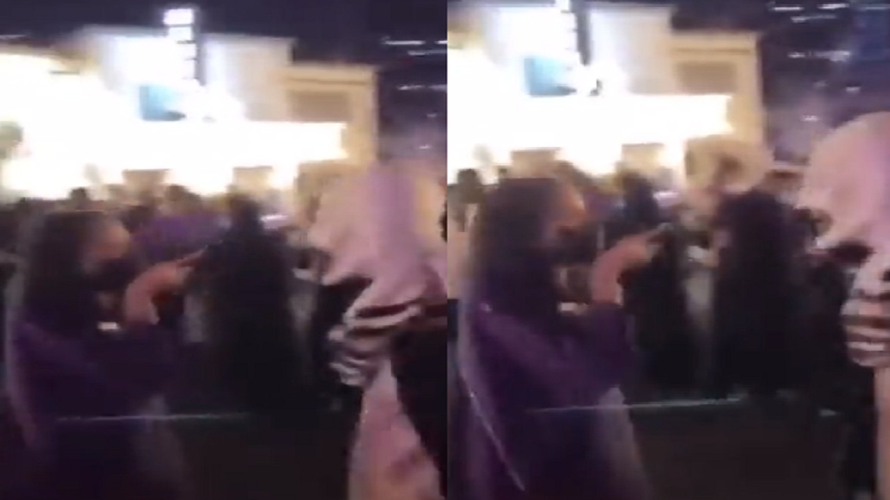 بالفيديو.. فتاة تصفع زومبي في موسم الرياض