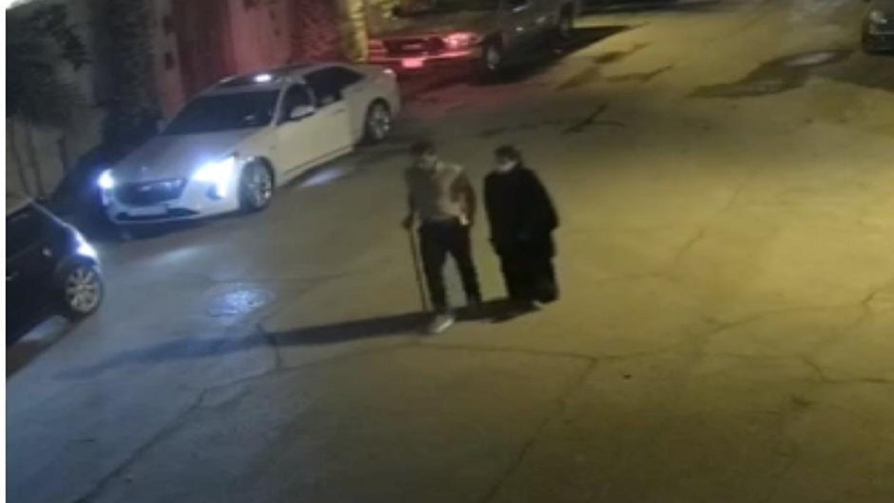 امرأة تسرق سيارة رنج روفر من مواطن أمام عينيه وتلوذ بالفرار في الرياض