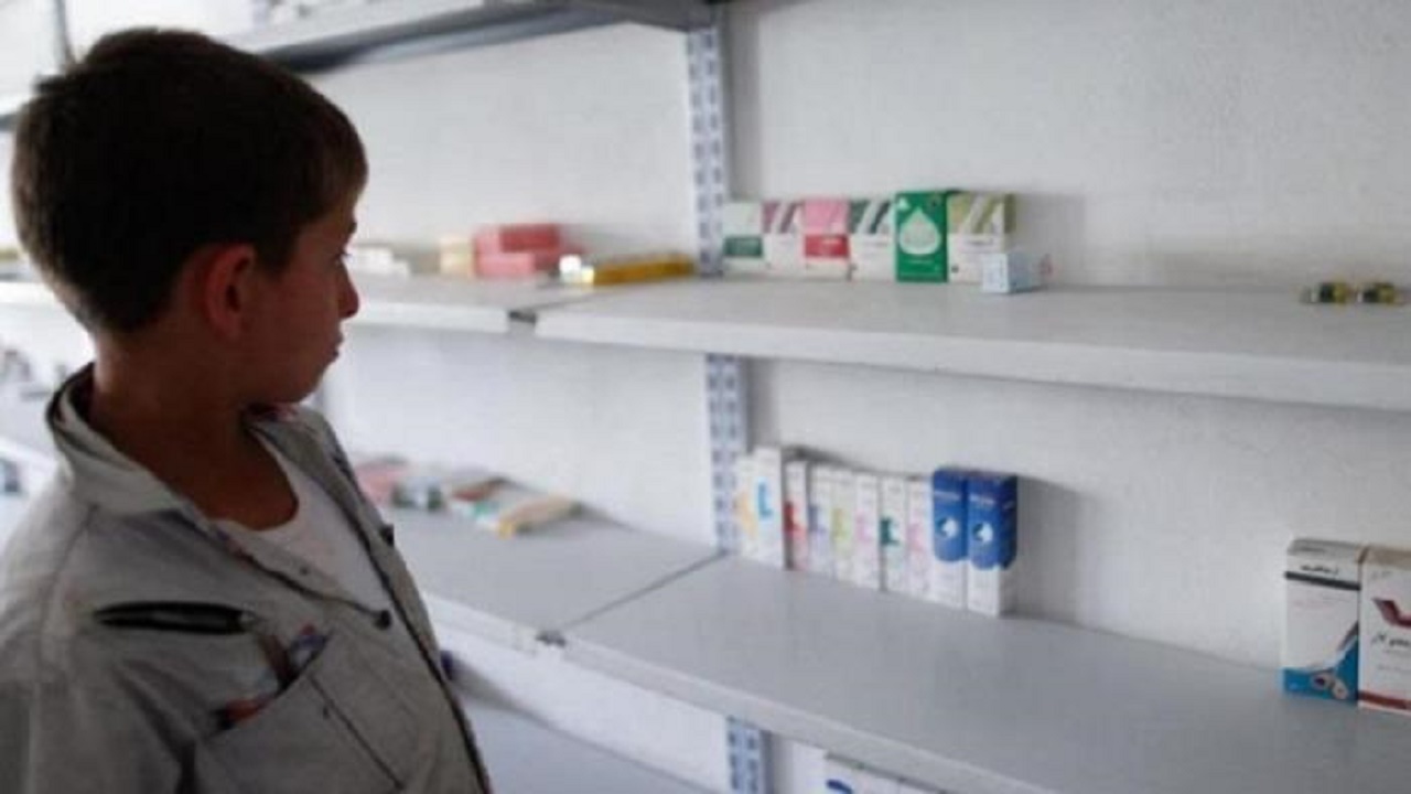 أزمة نقص الدواء تضرب لبنان في ظل انهيار القطاع الصحي