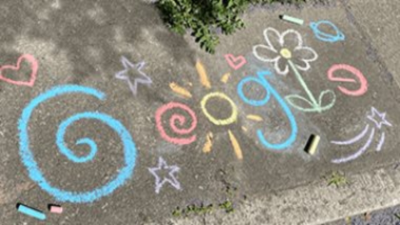 “جوجل” يغير محرك البحث احتفالًا بـ “يوم الطفل العالمي”