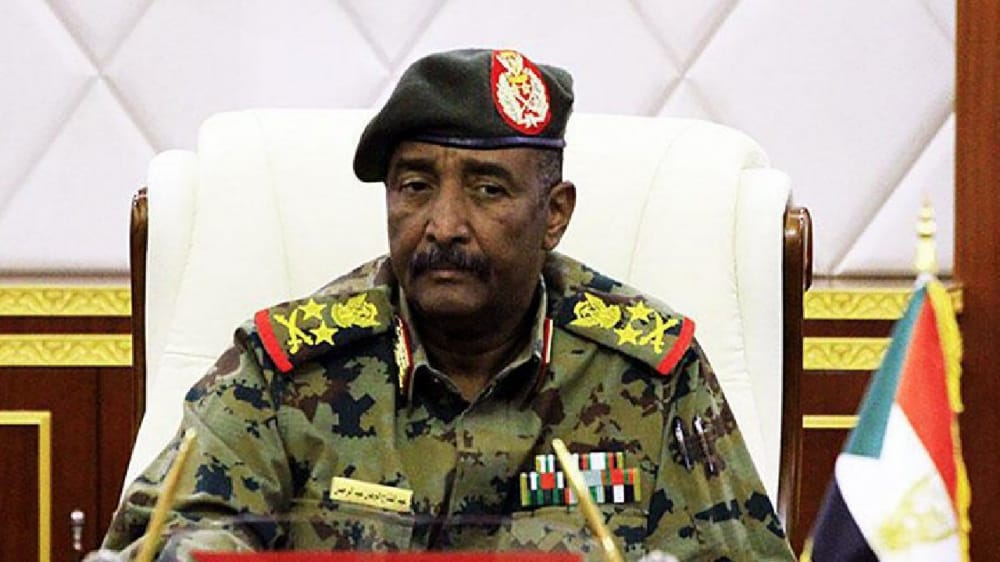 قائد الجيش السوداني يثني على أدوار السعودية المتعاظمة في دعم الفترة الانتقالية