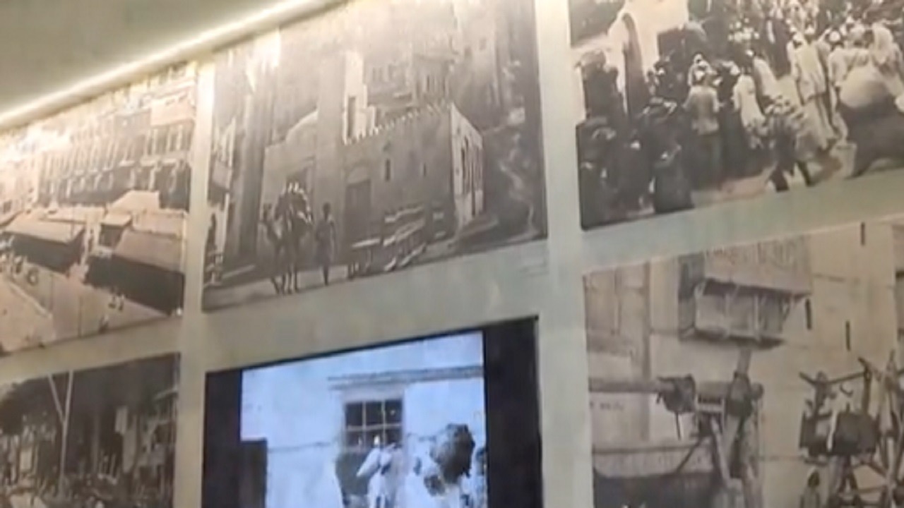 بالفيديو.. صور ووثائق نادرة يعود عمرها إلى 100 عام في جدة