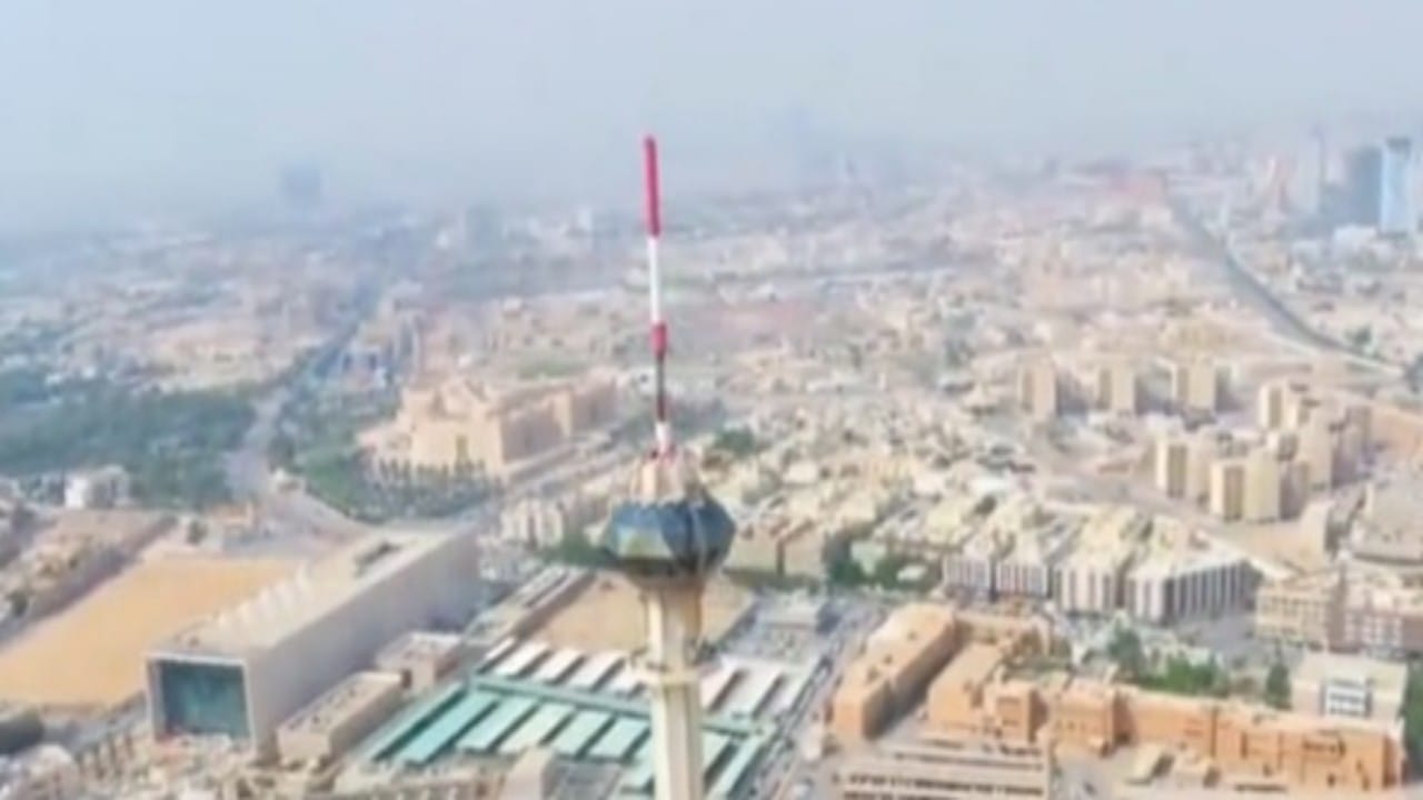 قصة بناء برج التلفزيون في الرياض خلال الثمانينات الميلادية &#8220;فيديو&#8221; 
