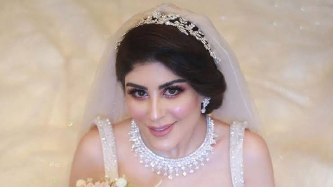 بالفيديو.. زارا البلوشي تعلن زواجها للمرة الثالثة