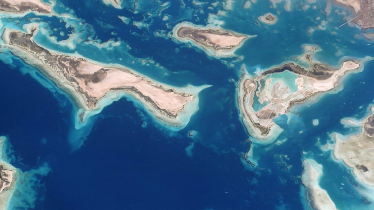 رائد فضاء ينشر صورة فضائية: هذه الجزر المذهلة في المملكة
