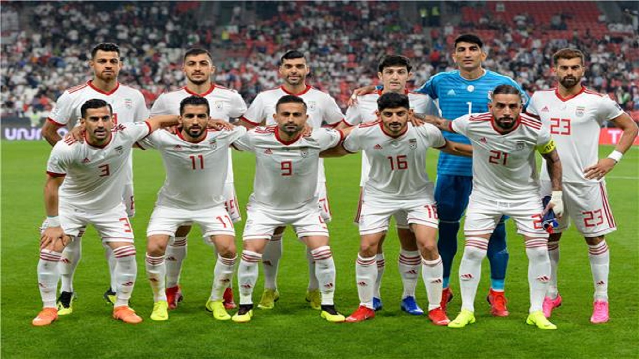 لاعبو المنتخب الإيراني: نغسل ملابسنا القديمة بعد كل مباراة ونرتديها