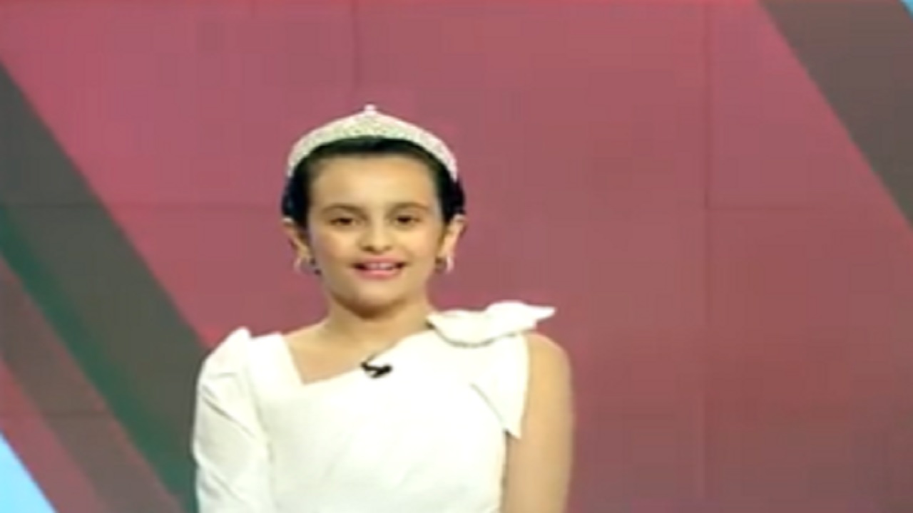 بالفيديو.. الطفلة &#8220;لمى الغانم&#8221; تروي سبب ارتباكها أمام وزير التعليم