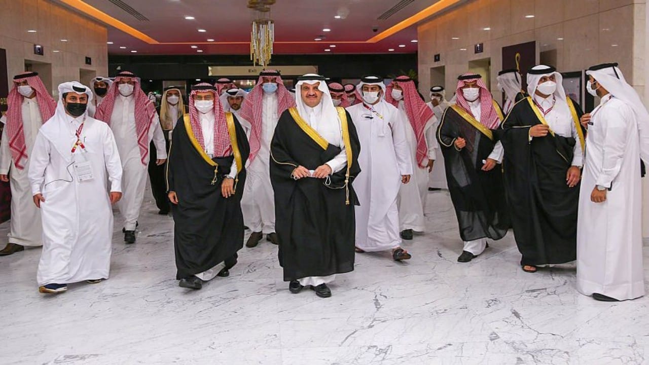  أمير الشرقية يمثل المملكة في افتتاح بطولة كأس العرب بالدوحة “صور”
