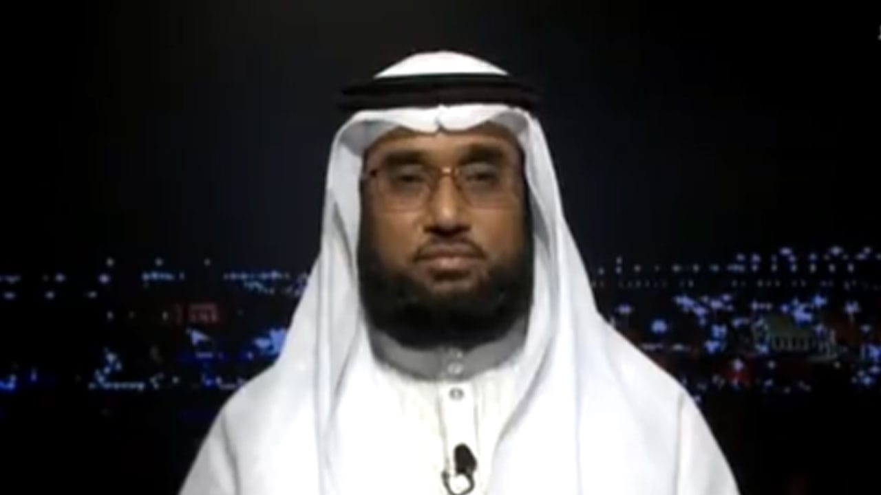 من هو خطاط كسوة الكعبة الذي  حصل على الجنسية السعودية؟