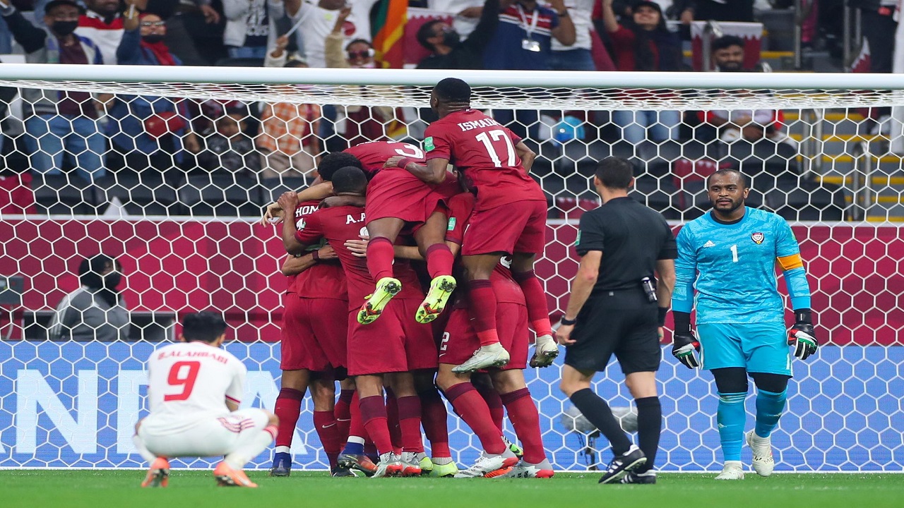 كأس العرب.. قطر تبلغ نصف النهائي بعد هزيمة الإمارات