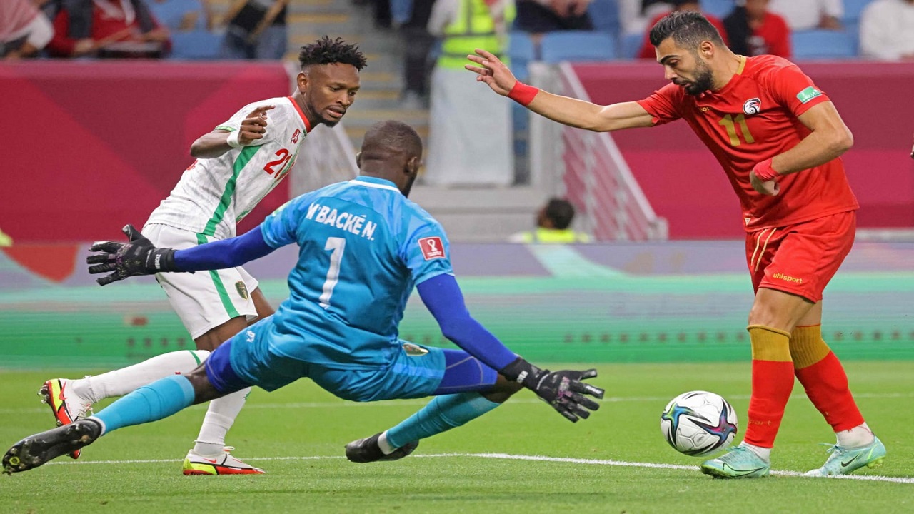 الإمارات وتونس يتأهلان لدور ربع النهائي عن المجموعة الثانية