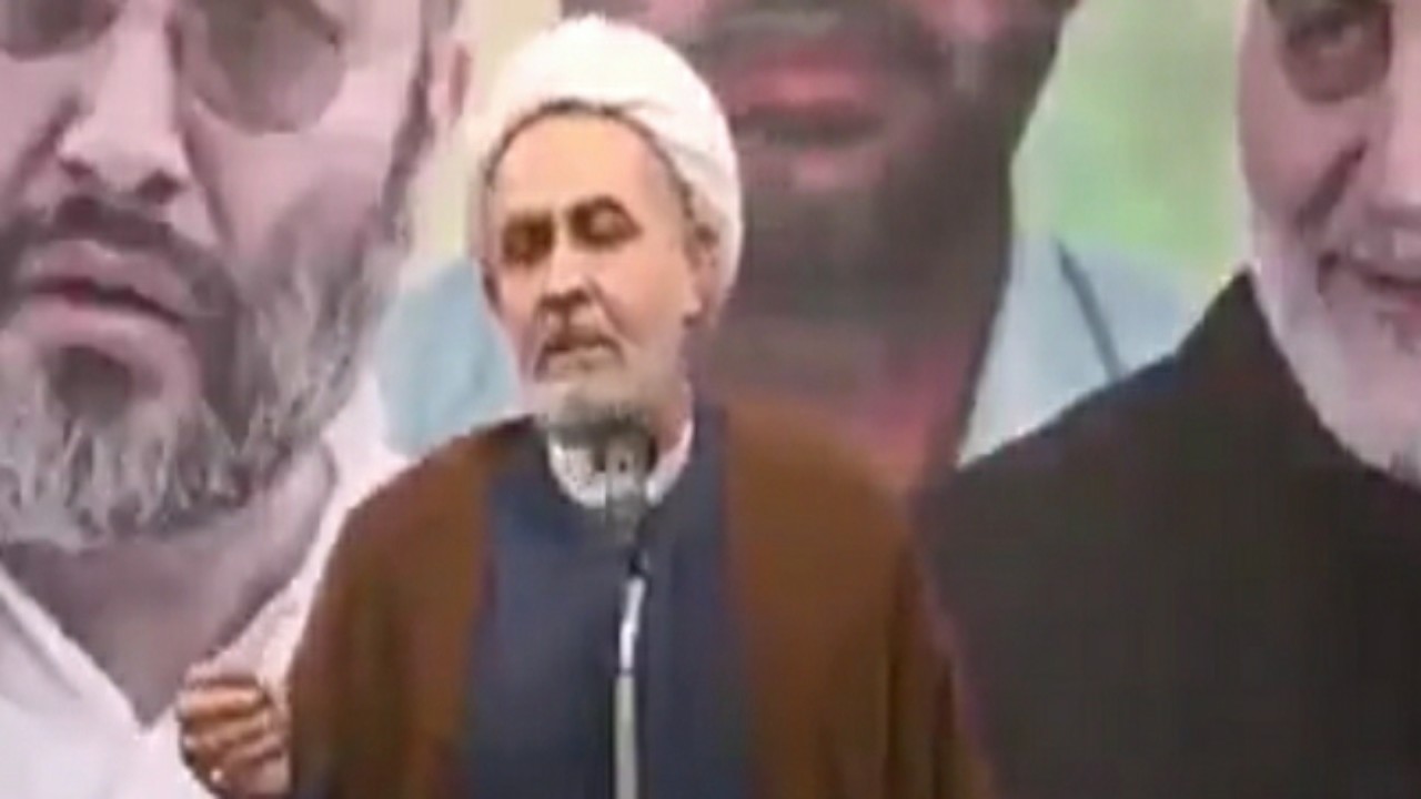 بالفيديو.. سخرية واسعة من &#8220;شيعي&#8221; بسبب روايته المختلقة عن حزب الله