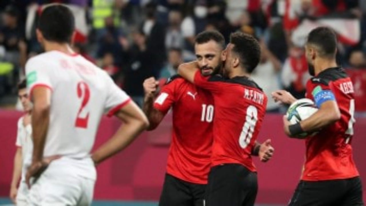 بكاء لاعبي المنتخب الأردني بعد الخسارة أمام مصر 