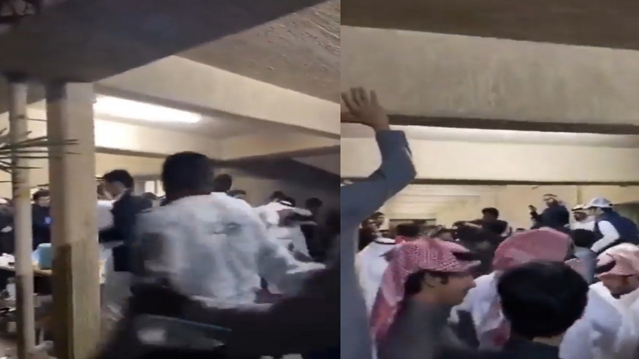 فيديو.. مضاربة جماعية بين عدد من الطلاب في الكويت