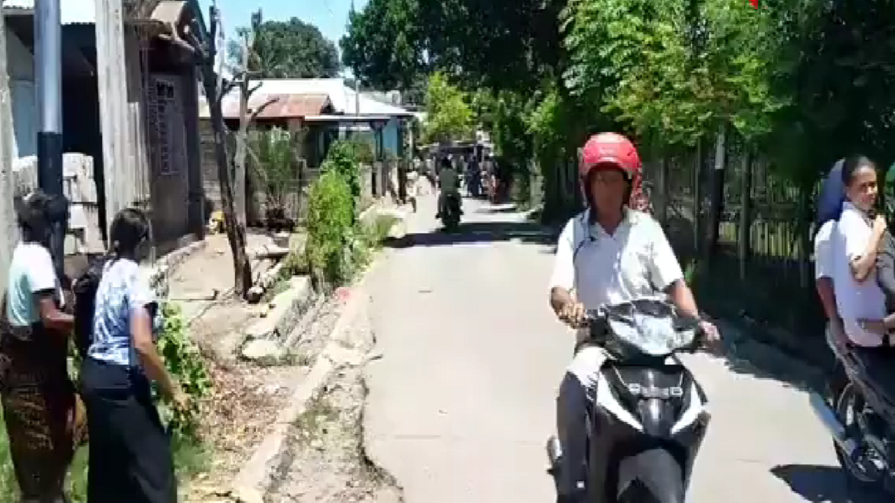 بالفيديو.. زلزال مدمر يضرب أندونيسيا