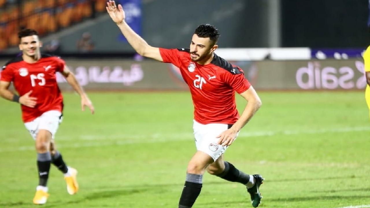 الهلال يخطط لصفقة جديدة وضم لاعب مصري