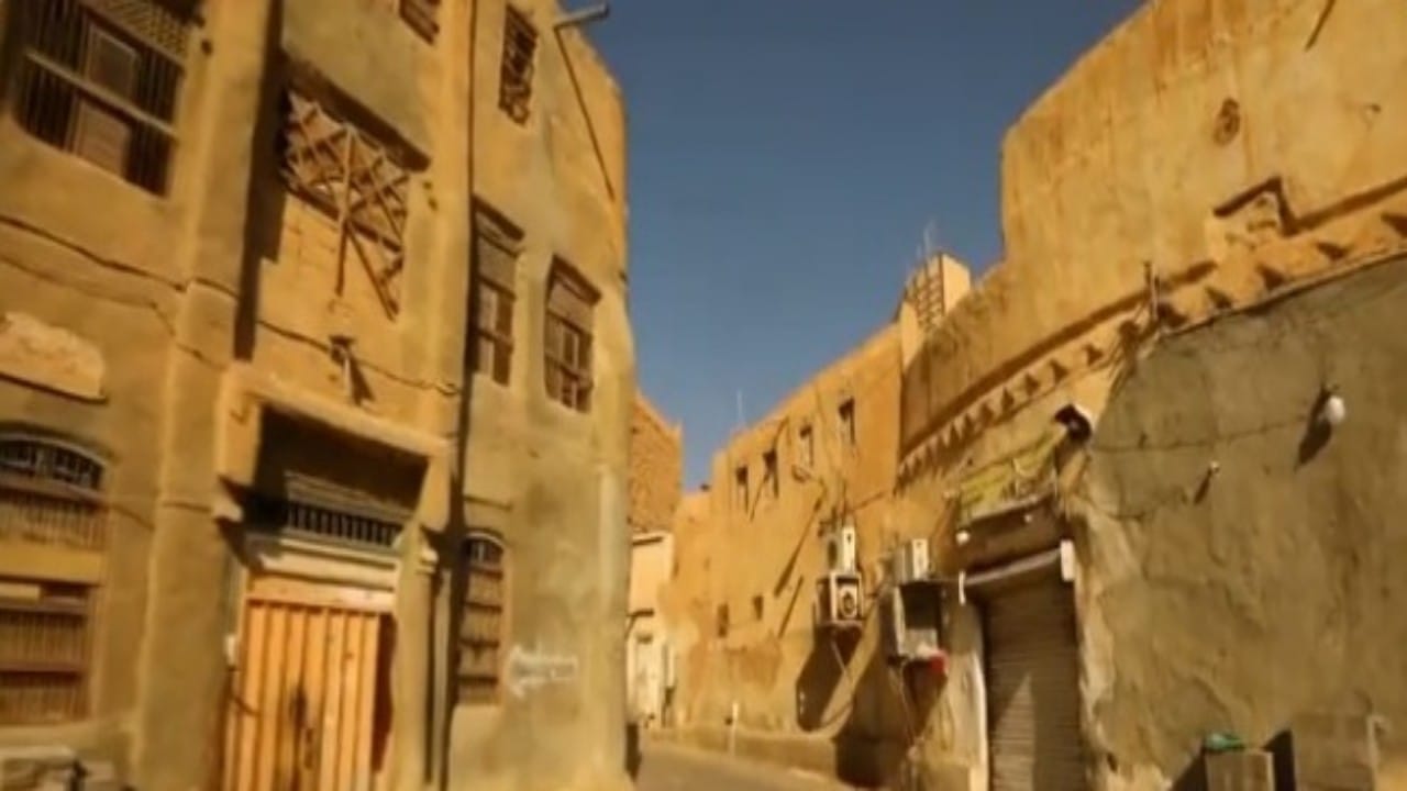 قصة مقر أول بلدية في الرياض الذي أسسه الملك عبدالعزيز “فيديو”