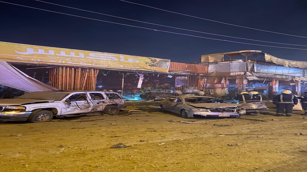 فيديو.. المشاهد الأولى بعد سقوط مقذوف معادِ في صامطة