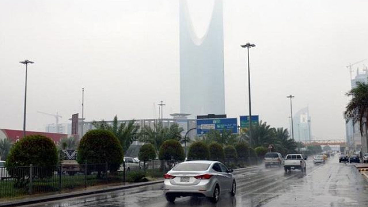 بالفيديو.. أمانة الرياض تستعد لمواجهة مخاطر السيول بـ 2200 عنصر
