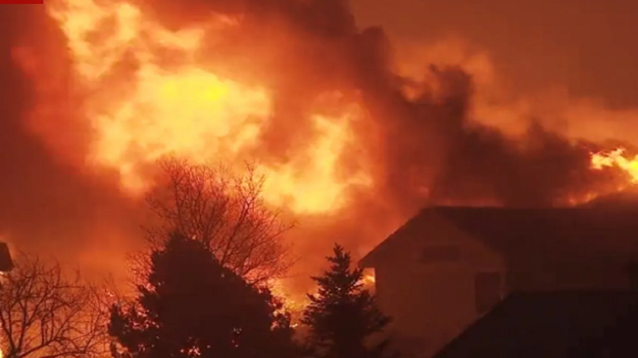 حرائق تدمر 580 منزلا في كولورادو