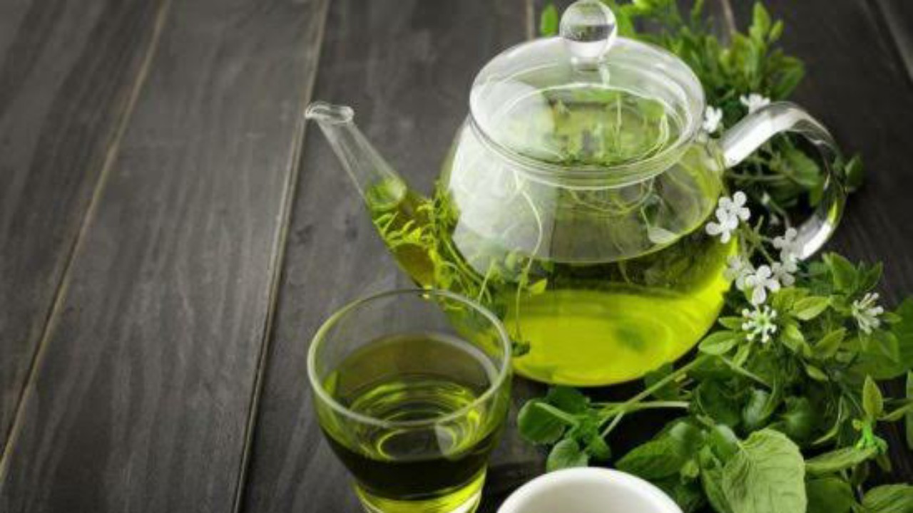 فوائد تناول الشاي الأخضر بانتظام يوميًا